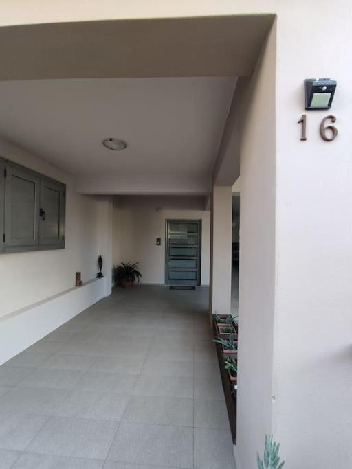 Modern Apartment Near Airport, Port & Beach Nea Alikarnassos Esterno foto